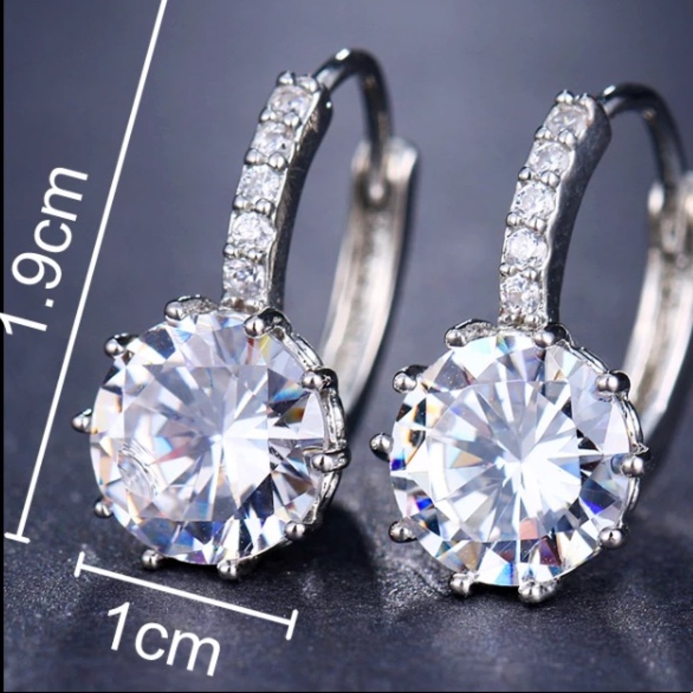 Sterling silver stud earrings - Picture 4 of 5